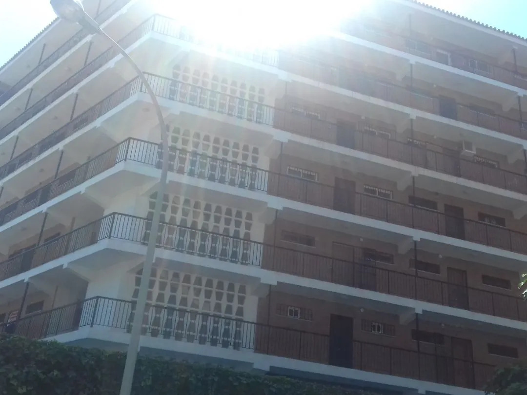Média temporada . Se alquila desde 1.9.26-30.6.27  bonito apartamento en el centro de Torremolinos