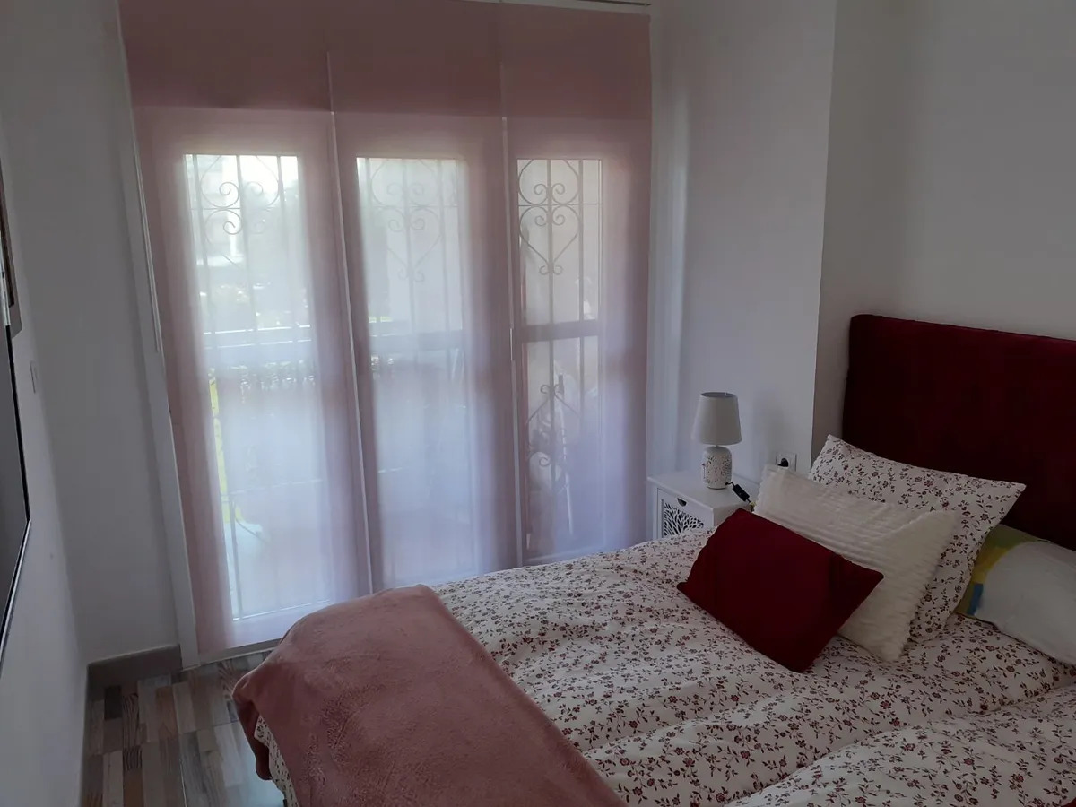 Média temporada . Se alquila desde 1.9.26-30.6.27  bonito apartamento en el centro de Torremolinos