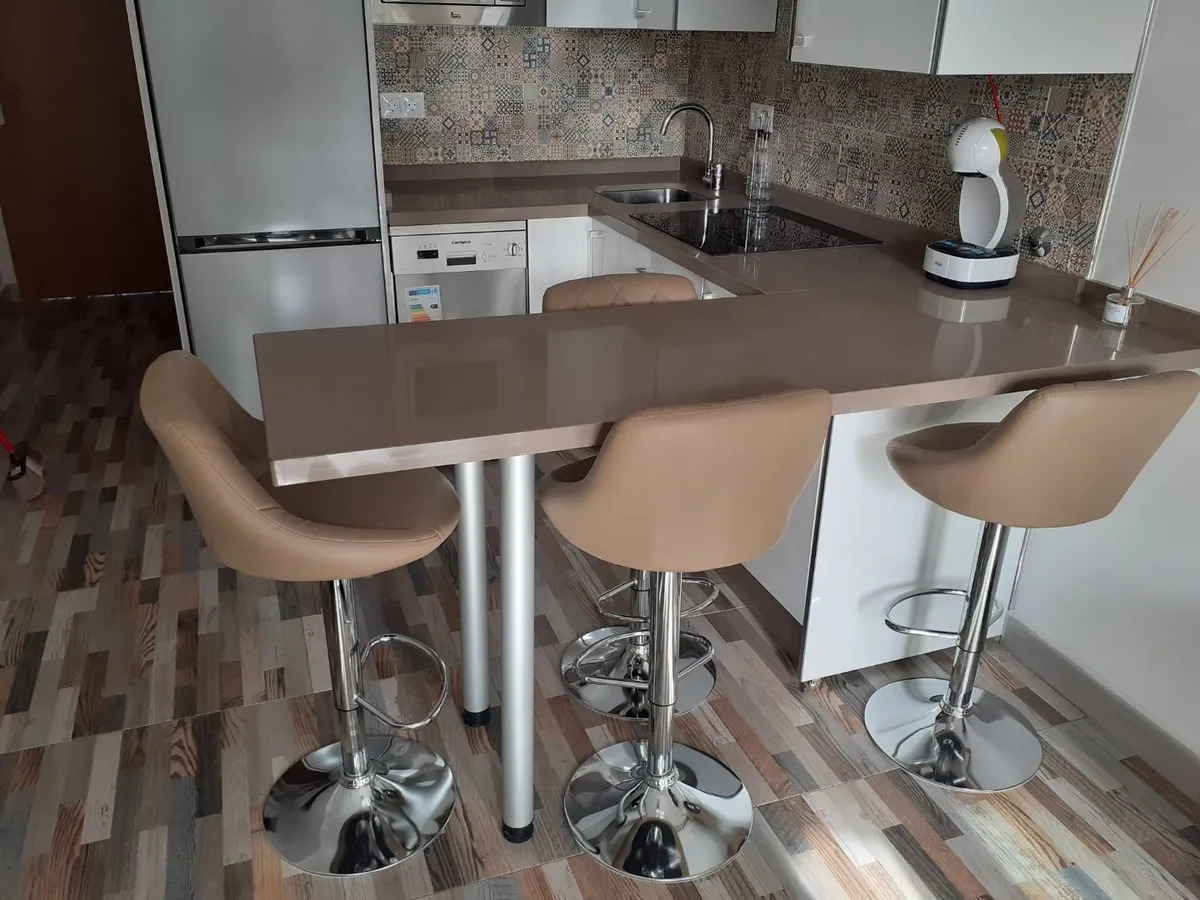 Média temporada . Se alquila desde 1.9.26-30.6.27  bonito apartamento en el centro de Torremolinos