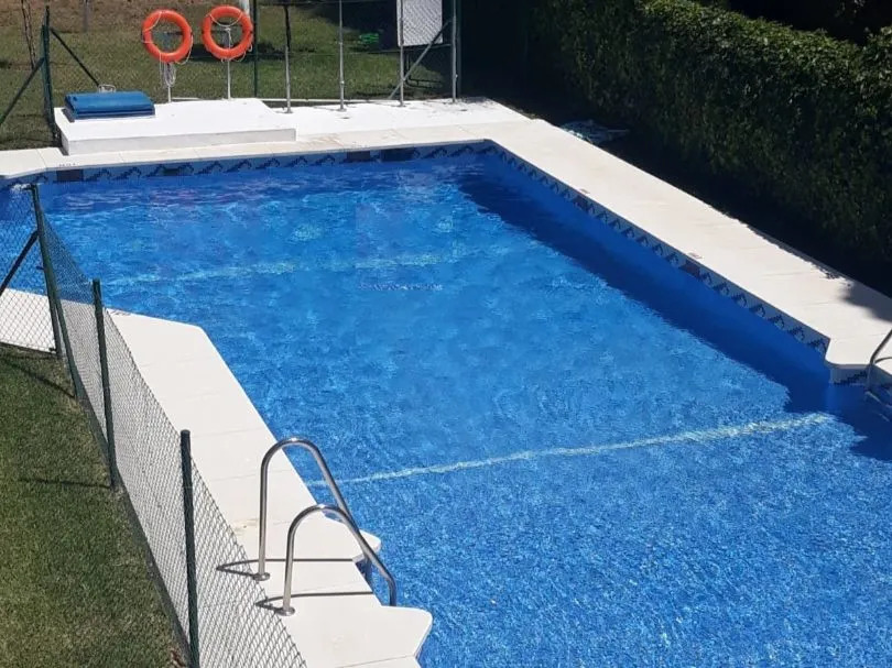 Média temporada . Se alquila desde 1.9.26-30.6.27  bonito apartamento en el centro de Torremolinos