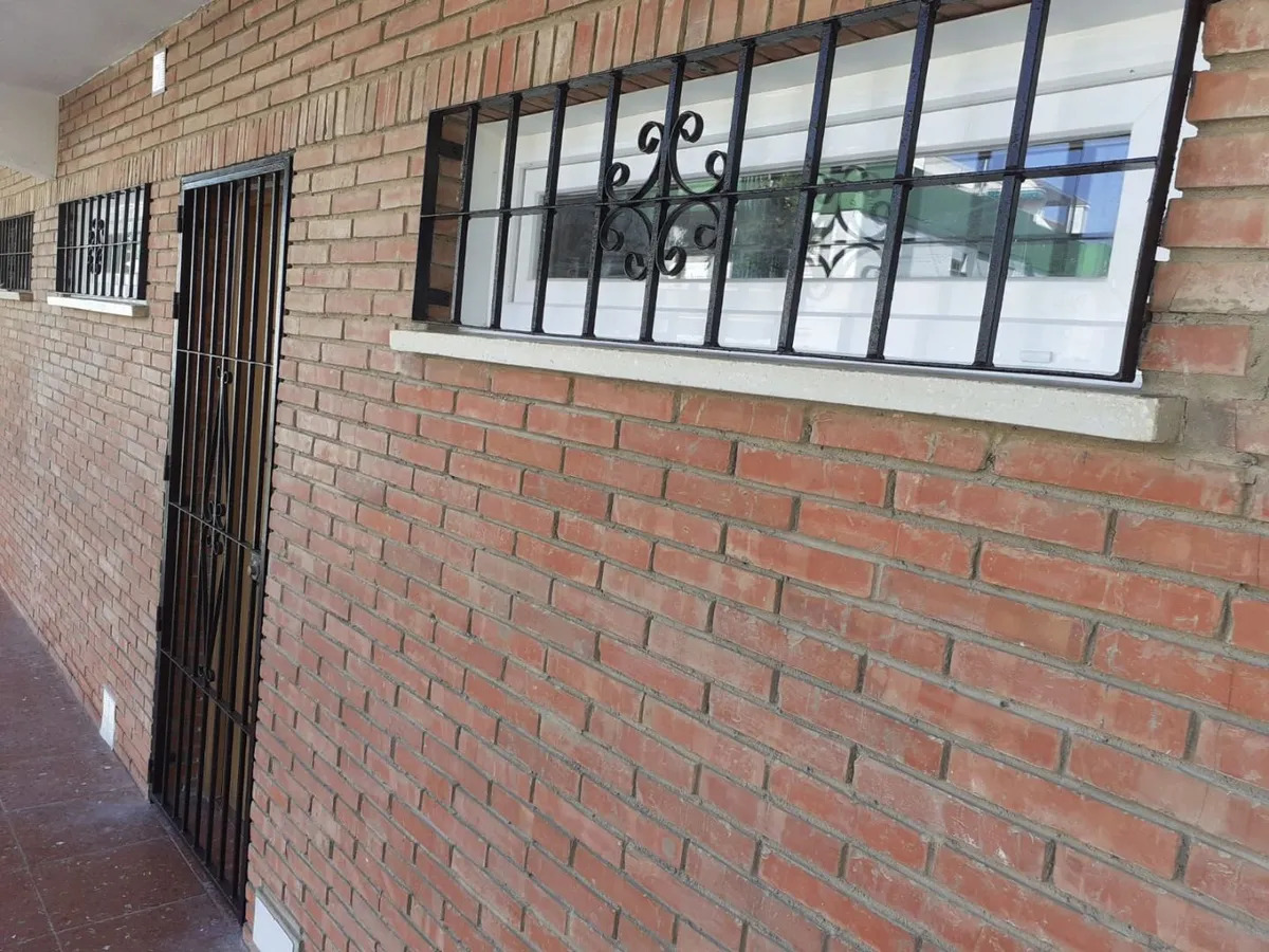 Média temporada . Se alquila desde 1.9.26-30.6.27  bonito apartamento en el centro de Torremolinos