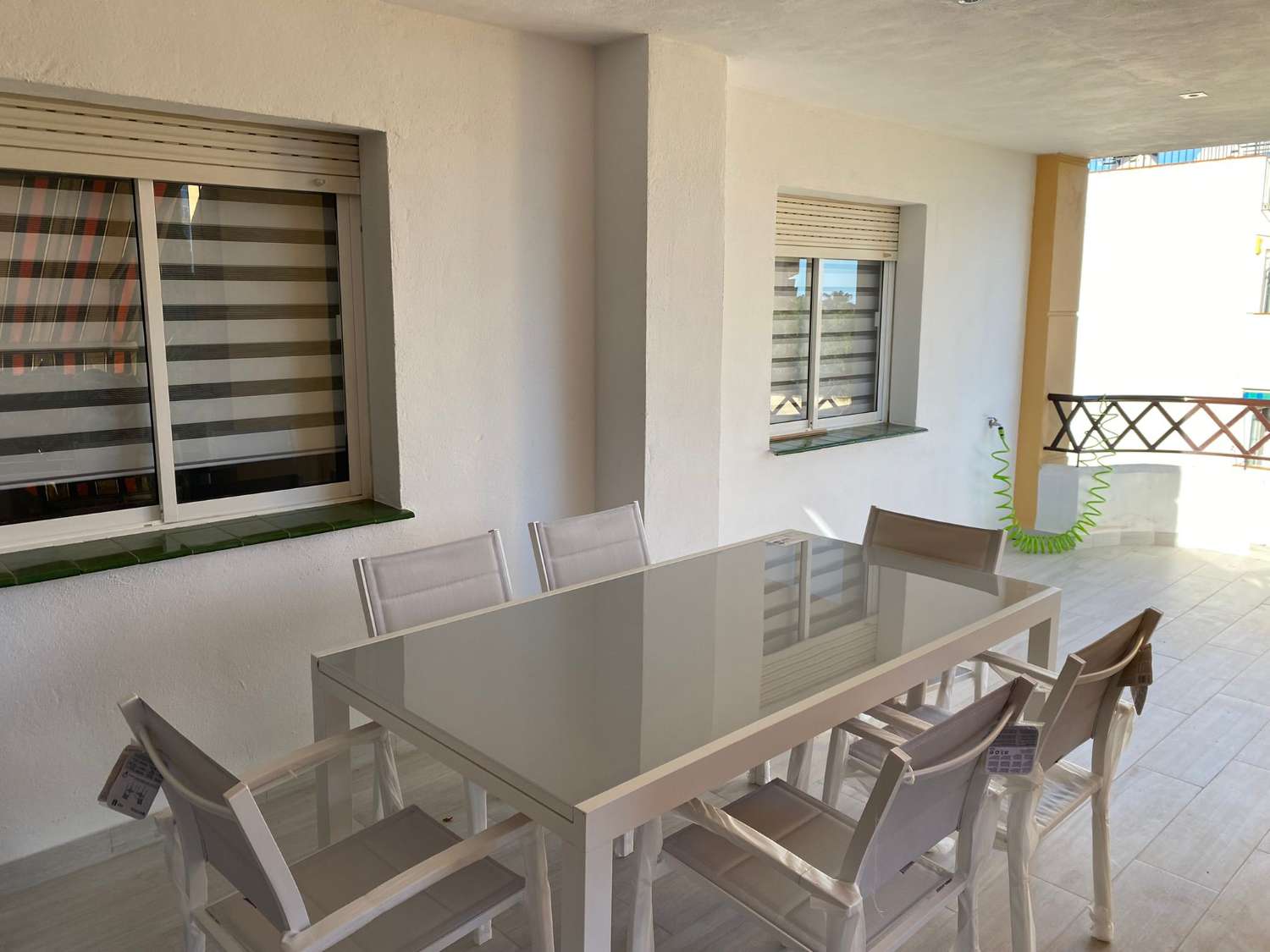 MEDIA TEMPORADA , SE ALQUILA DEL 1.9.26--30.6.27  MAGNFICO APARTAMENTO EN ARROYO DE LA MIEL (BENALMADENA).