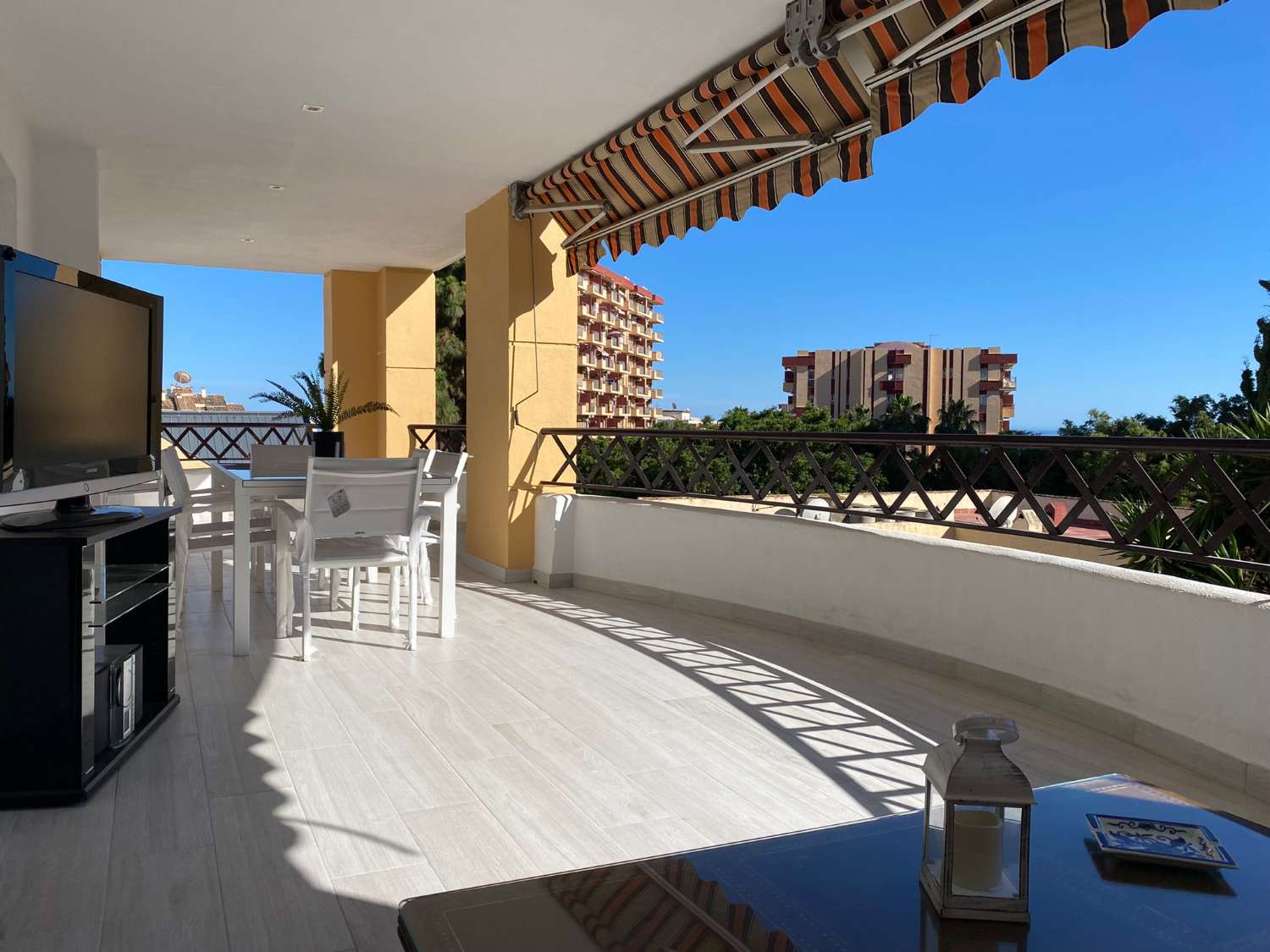 MEDIA TEMPORADA , SE ALQUILA DEL 1.9.26--30.6.27  MAGNFICO APARTAMENTO EN ARROYO DE LA MIEL (BENALMADENA).
