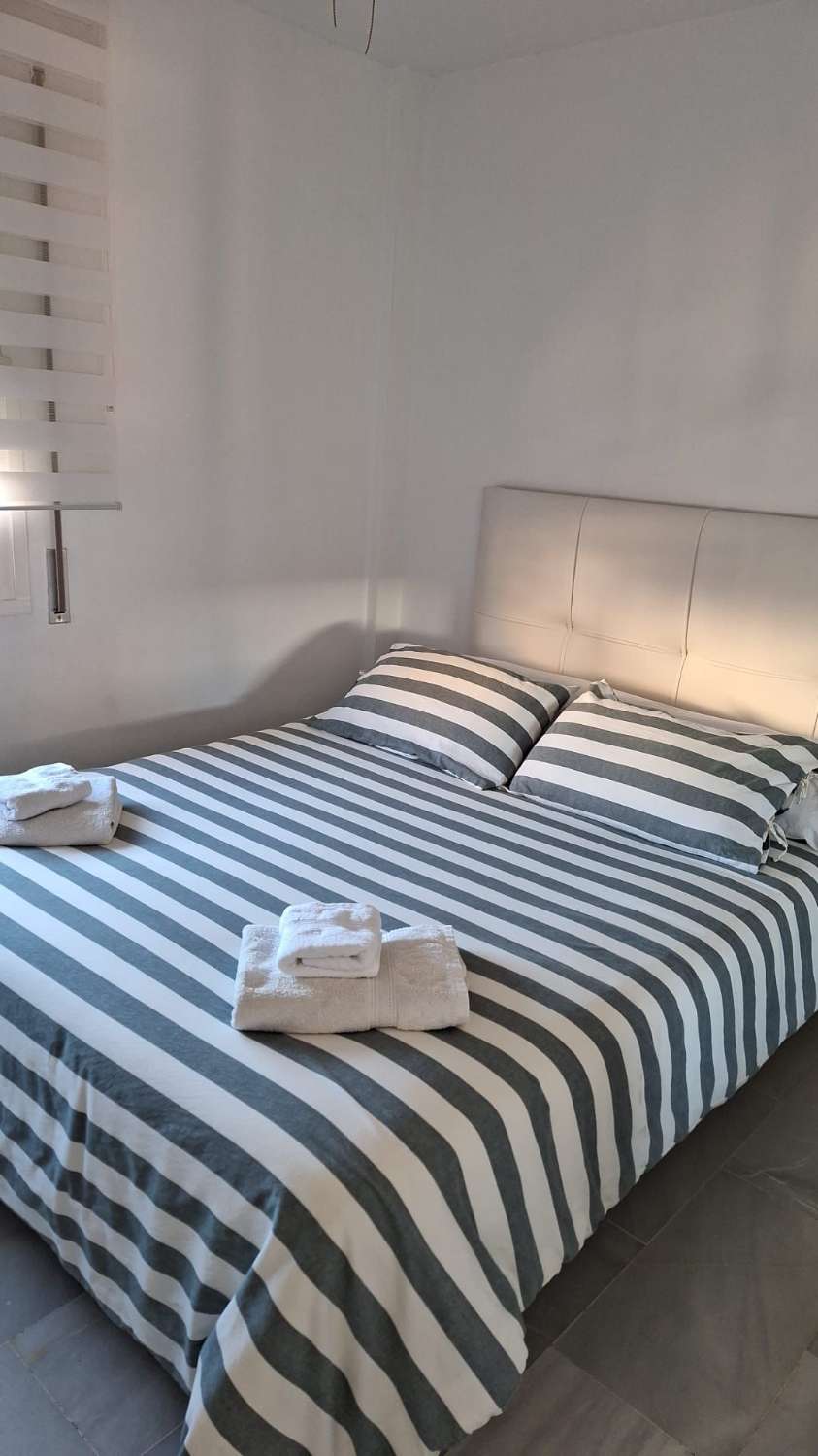 MEDIA TEMPORADA , SE ALQUILA DEL 1.9.26--30.6.27  MAGNFICO APARTAMENTO EN ARROYO DE LA MIEL (BENALMADENA).