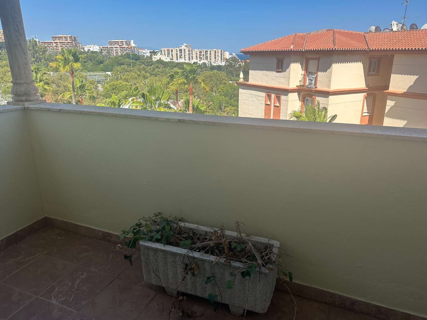 Appartement te huur in Benalmádena