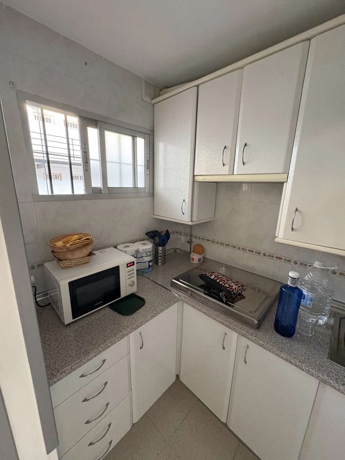 Media Temporada . Se alquila desde 1.9.26-30.6.27  bonito apartamento reformado en Benalmadena