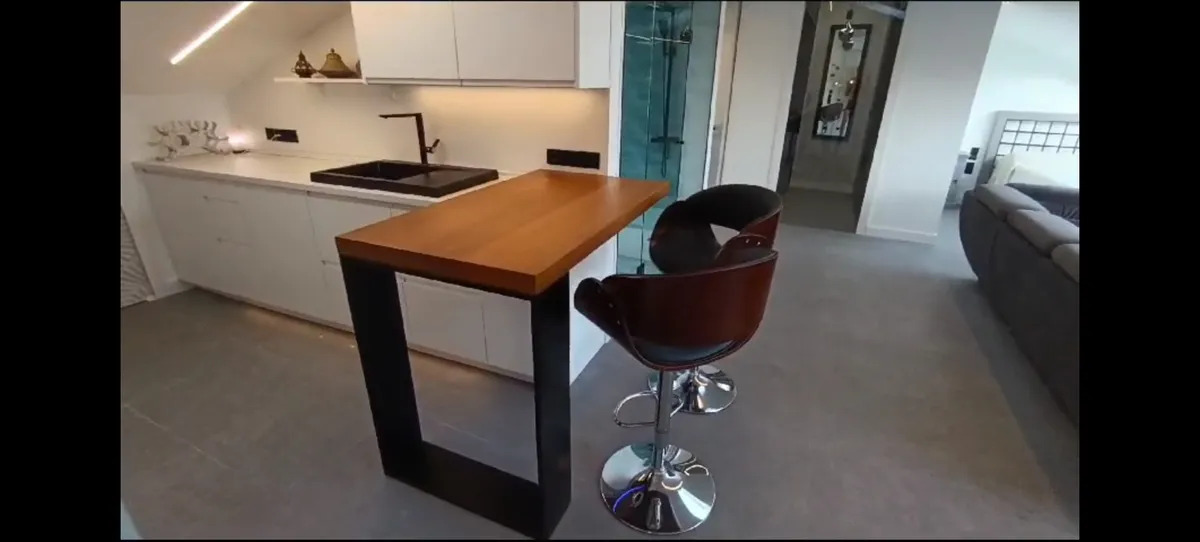 Larga temporada . Se alquila moderno  Loft con vistas al mar en la zona de Nueva Torrequebrada (Benalmádena )