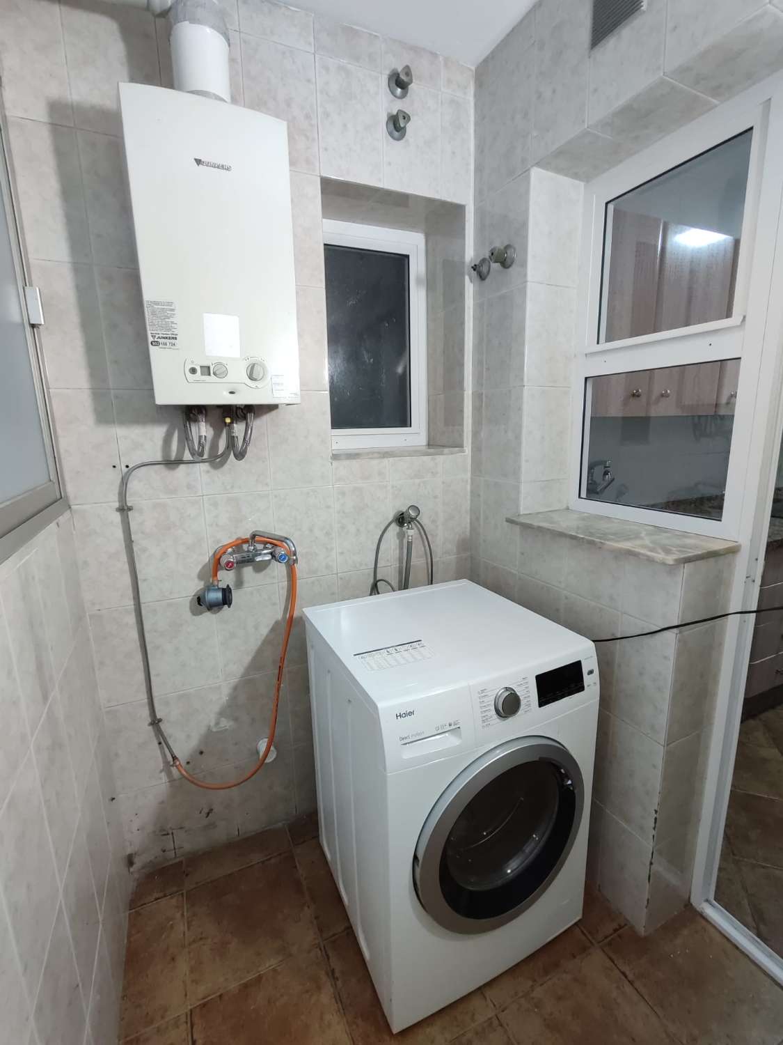 Se vende bonito piso  en zona Las Lagunas (Mijas)