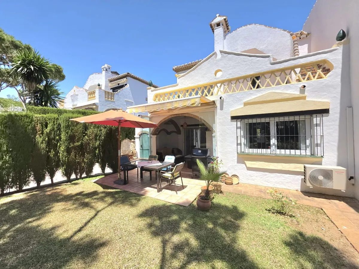 Se vende magnifico chalet adosado en Calahonda (Mijas)