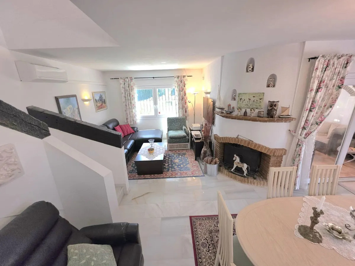 Se vende magnifico chalet adosado en Calahonda (Mijas)