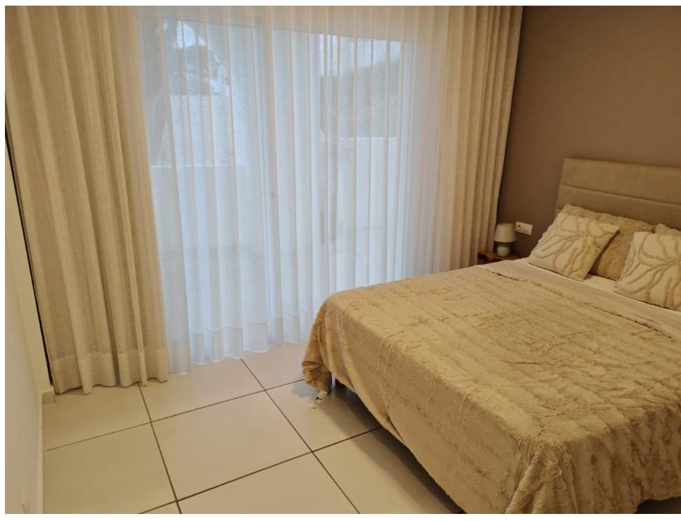 Larga temporada . Se  alquila magnifico  Chalet Pareado  con vistas  al mar en zona  Casablanca ( Benalmadena Pueblo )