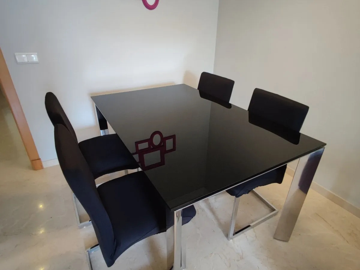 Larga temporada . Se alquila bonito apartamento con vistas al Golf en Benalmadena
