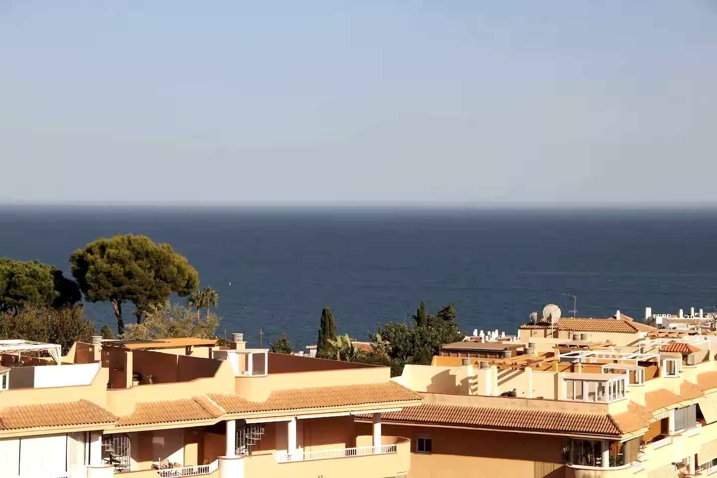 Media temporada . Desde 1.11.26-31.5.27  bonito Atico Duplex en zona Torreblanca (Fuengirola)