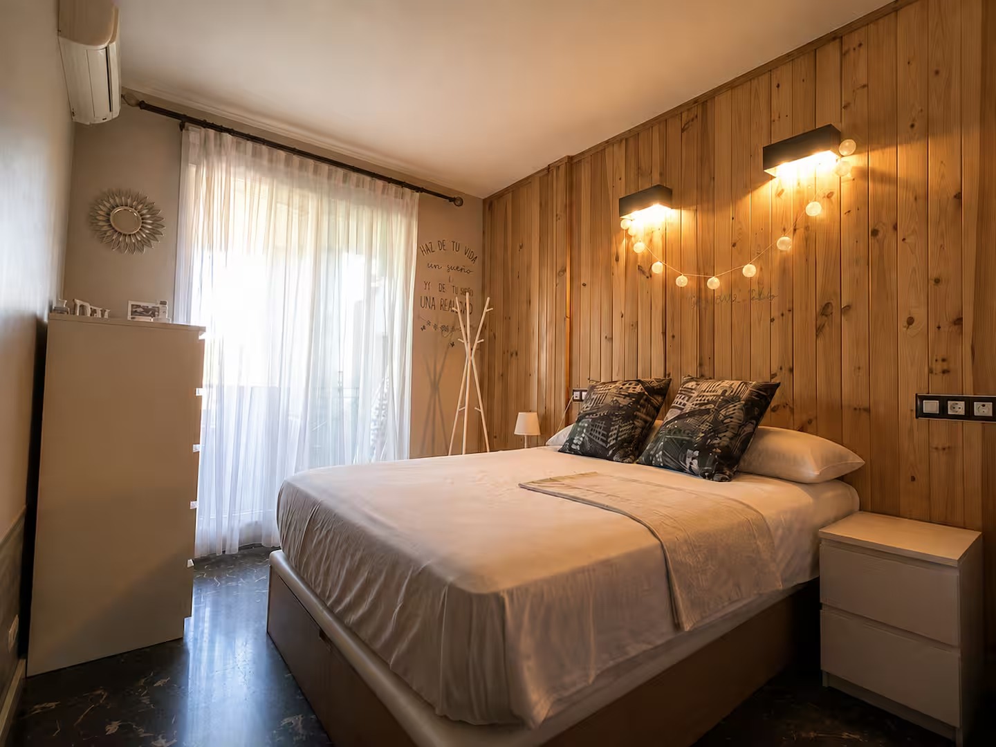 Media temporada . Desde 1.11.26-31.5.27  bonito Atico Duplex en zona Torreblanca (Fuengirola)