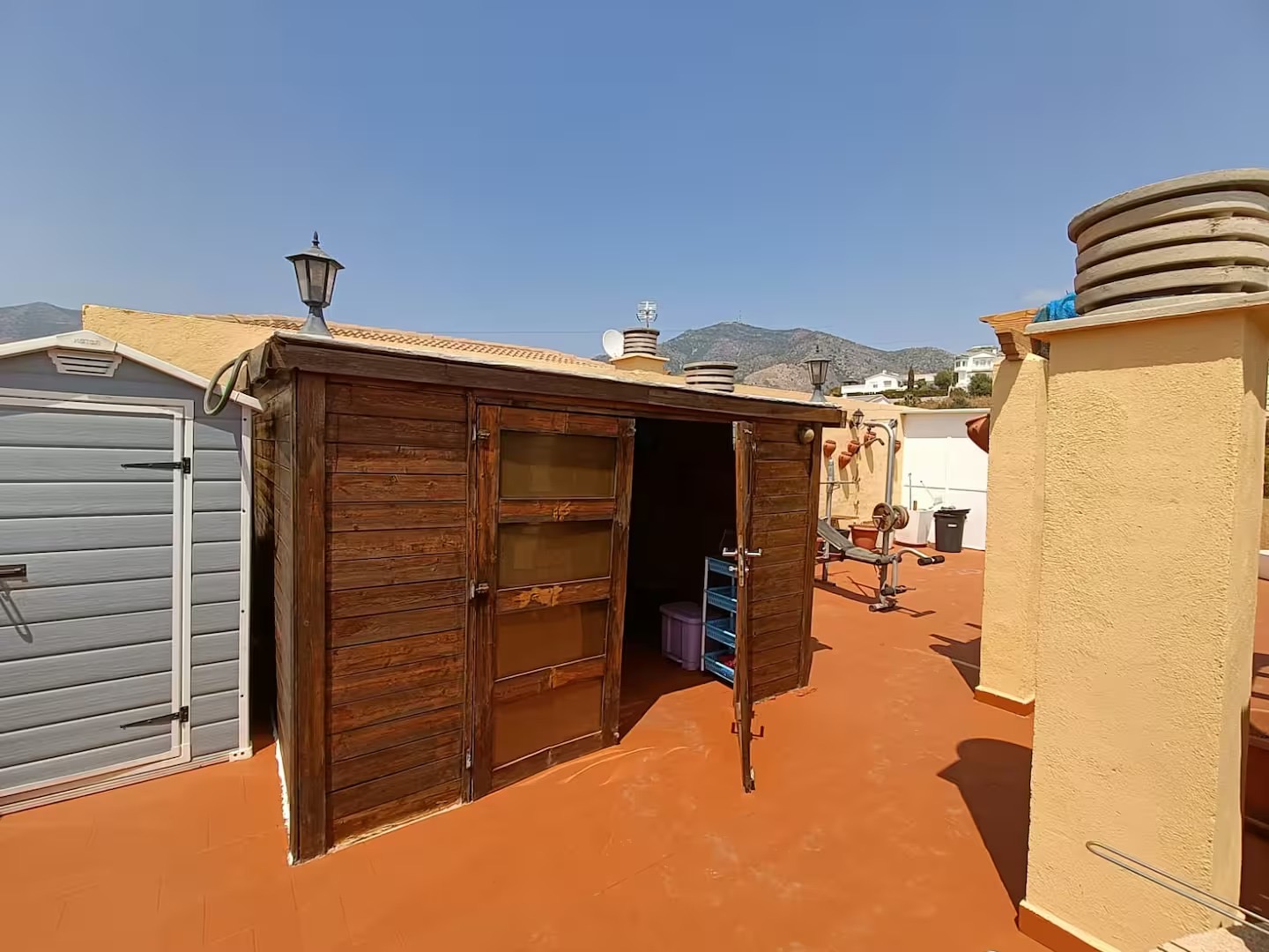 Media temporada . Desde 1.11.26-31.5.27  bonito Atico Duplex en zona Torreblanca (Fuengirola)