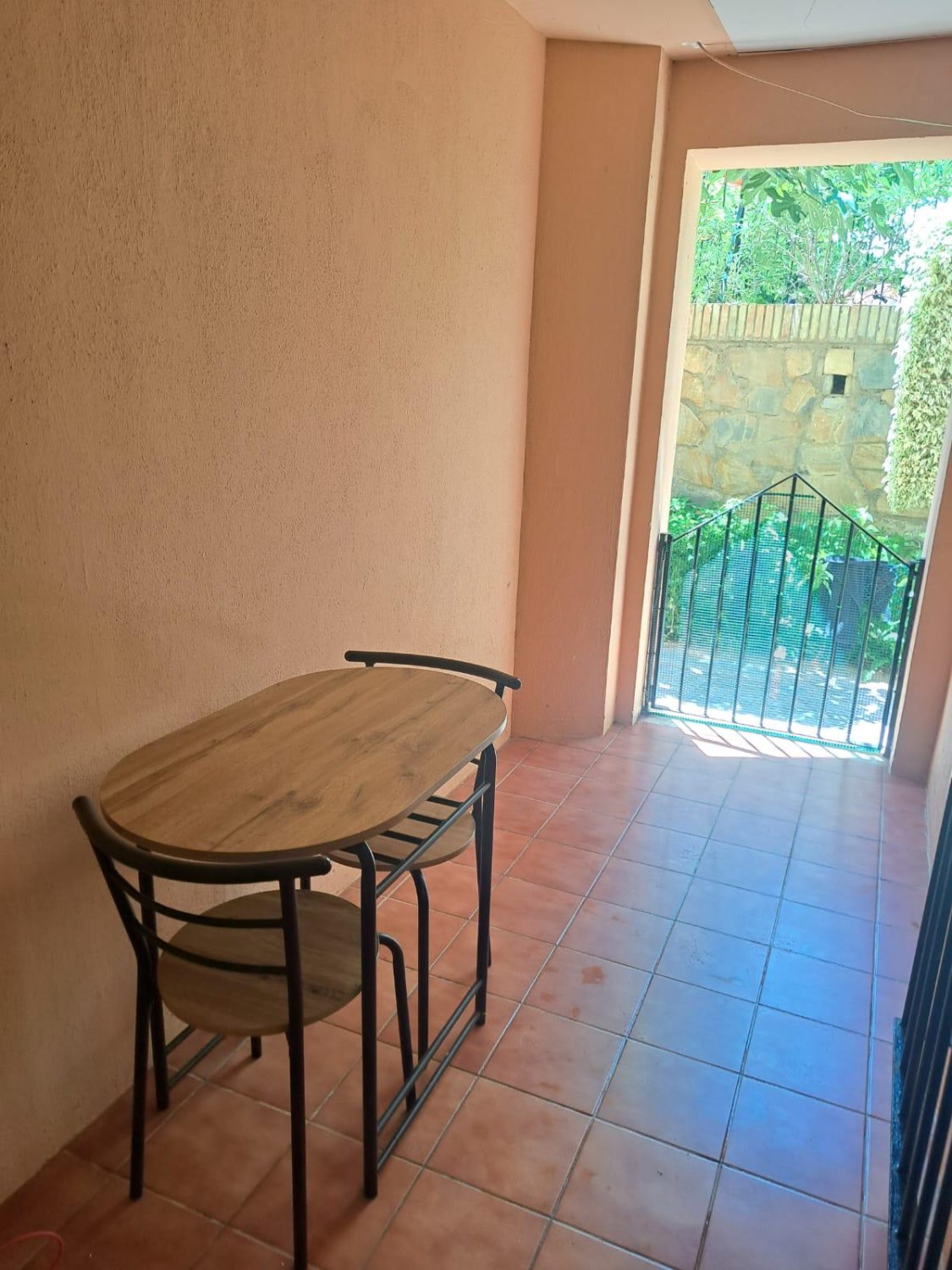 Media temporada . Se alquila desde 15.9.26 -31.6.2727  apartamento a 250 metros de la playa  en Benalmádena