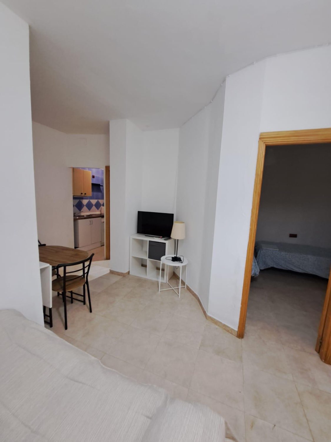 Media temporada . Se alquila desde 15.9.26 -31.6.2727  apartamento a 250 metros de la playa  en Benalmádena