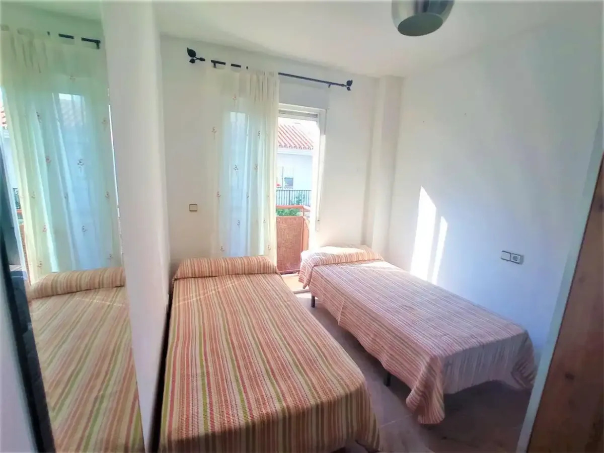 Asunto myynnissä Los Bolichesissa (Fuengirola)