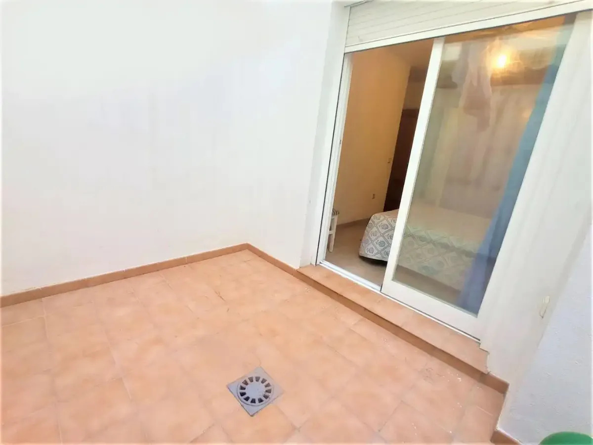 Asunto myynnissä Los Bolichesissa (Fuengirola)