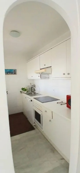 MediaTemporada. Se Alquila desde ahora hasta 30.6.27 bonito apartamento en  1ª línea  de playa en Torremuelle (Benalmádena)
