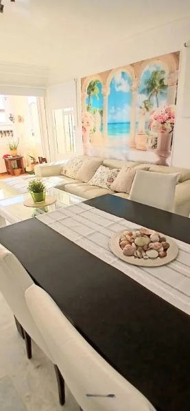 MediaTemporada. Se Alquila desde ahora hasta 30.6.27 bonito apartamento en  1ª línea  de playa en Torremuelle (Benalmádena)