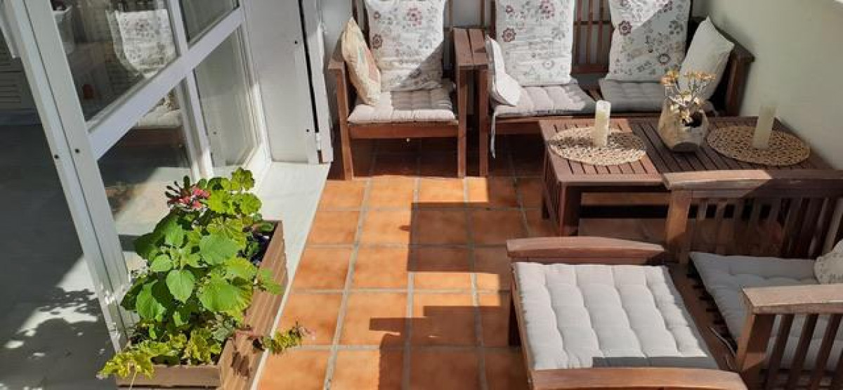 MediaTemporada. Se Alquila desde ahora hasta 30.6.27 bonito apartamento en  1ª línea  de playa en Torremuelle (Benalmádena)