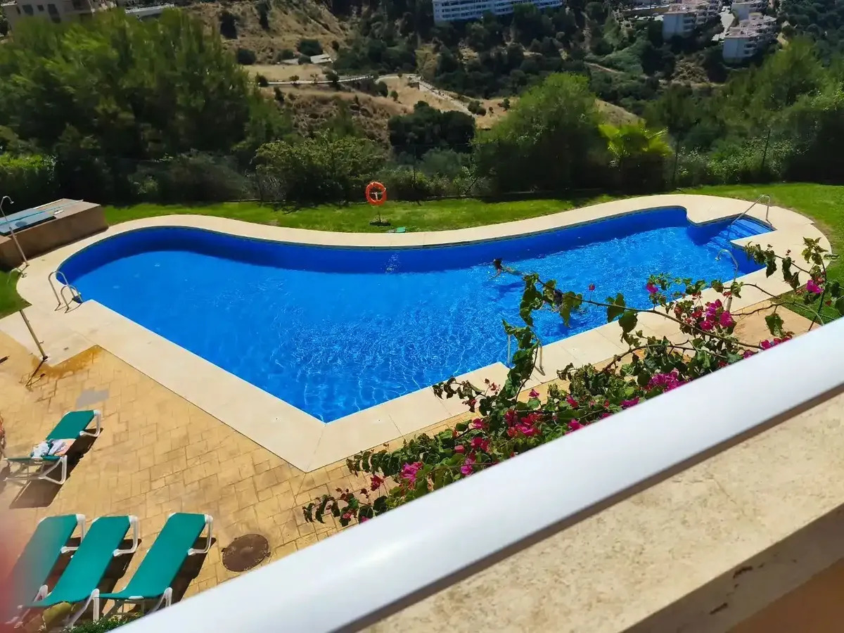Pieni huoneisto myynnissä Sitio de Calahonda (Mijas)