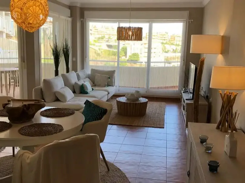 Pieni huoneisto myynnissä Sitio de Calahonda (Mijas)