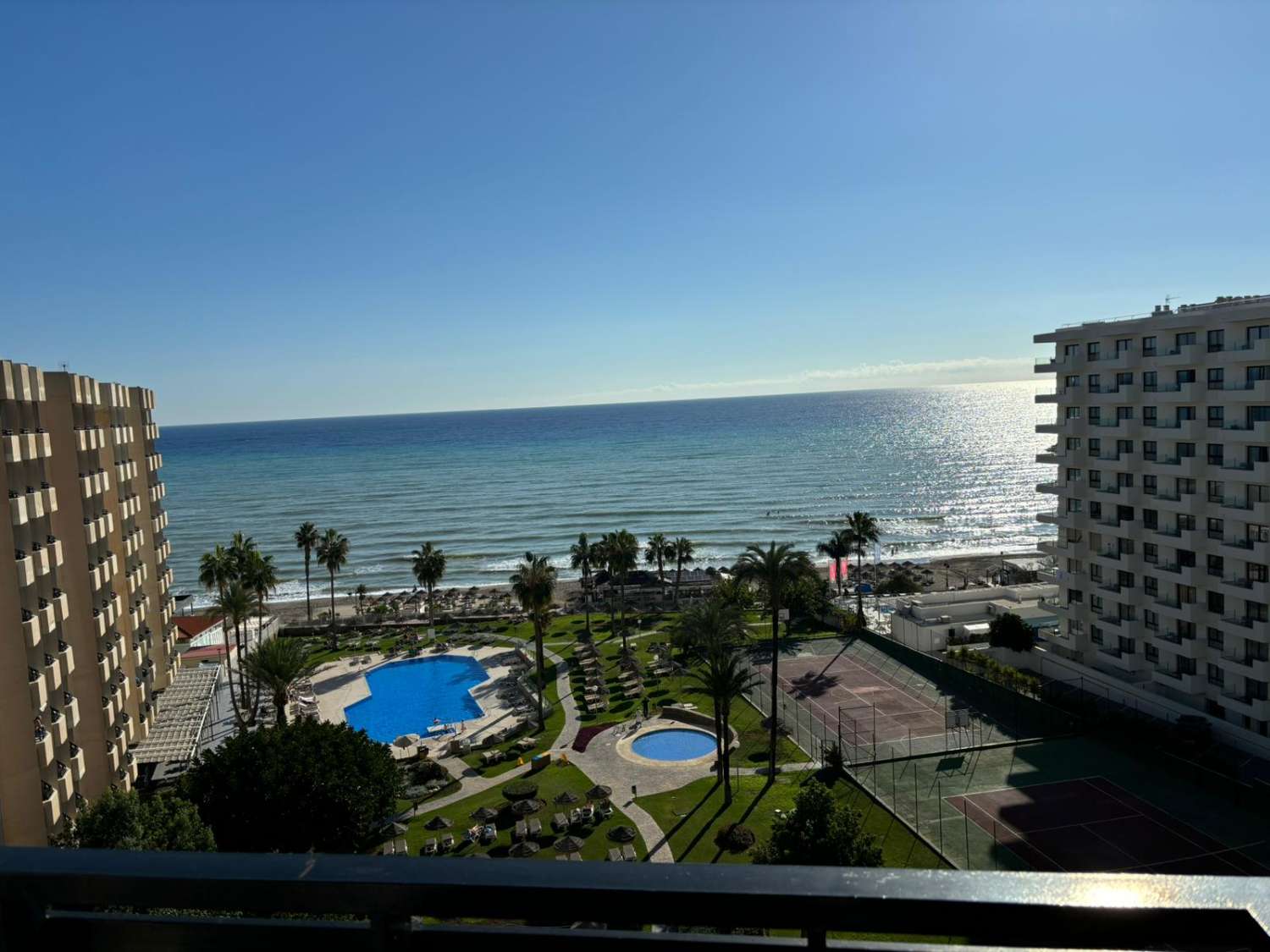 Midt i sesongen. Til leie fra 25.11.26-28.2.27 Fin studio med havutsikt i området mellom Carihuela og Benalmadena