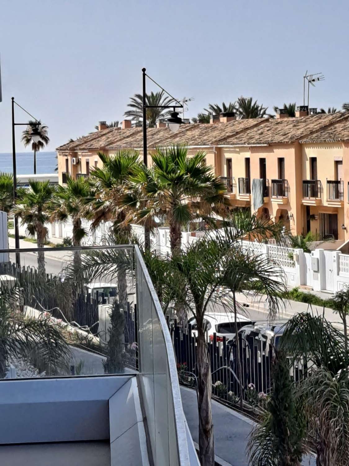 Media temporada . Se alquila de 1.11.26-31.3.27 apartamento de lujo al lado de la playa zona los Alamos (Torremolinos)