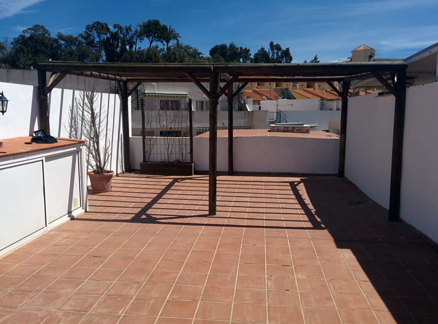 Larga Temporada  . Se alquila desde  15.11.26 bonito Atico Duplex en zona de Nueva Torrequebrada (Benalmadena)