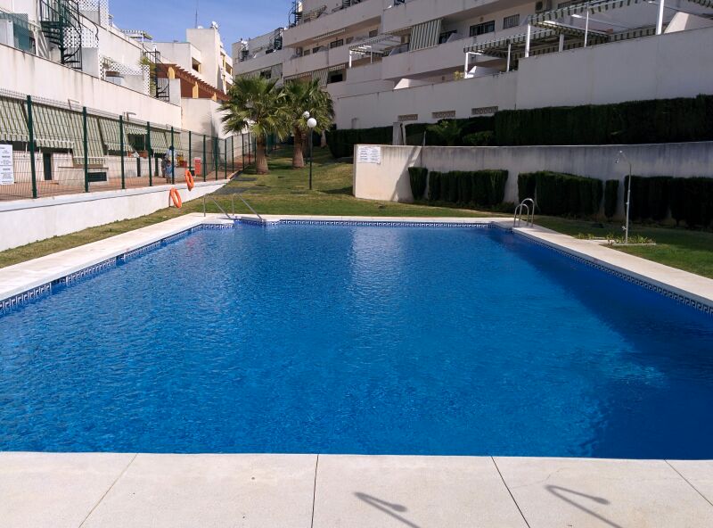 Larga Temporada  . Se alquila desde  15.11.26 bonito Atico Duplex en zona de Nueva Torrequebrada (Benalmadena)