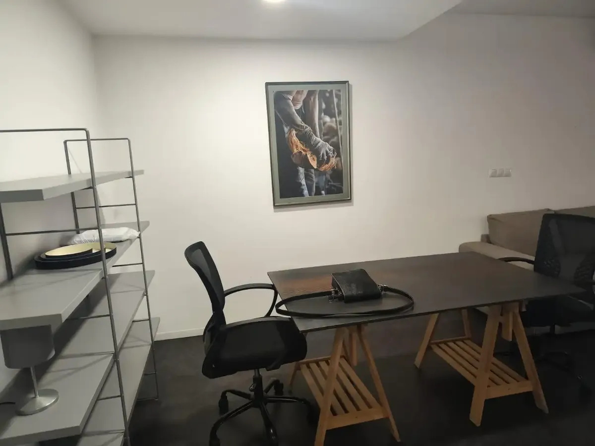 Media Temporada . Se alquila de 1.11.26 -31.3.27 bonitos apartamento reformado en el centro de Torremolinos