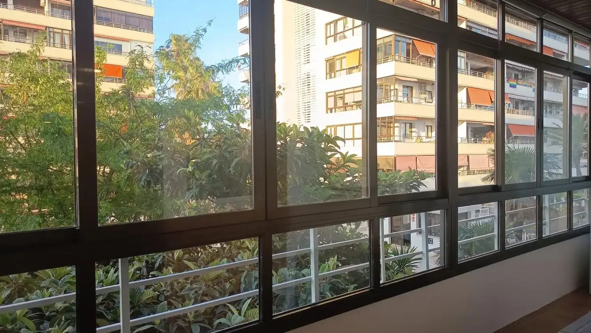 Media Temporada . Se alquila de 1.11.26 -31.3.27 bonitos apartamento reformado en el centro de Torremolinos