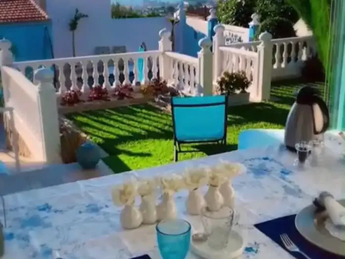 Lyxvilla med havsutsikt och ett sammanlagt boutique-B&B-företag till salu i Benalmadena (Costa del Sol).