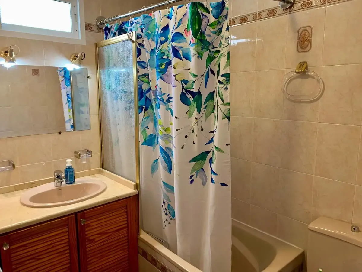 Lyxvilla med havsutsikt och ett sammanlagt boutique-B&B-företag till salu i Benalmadena (Costa del Sol).