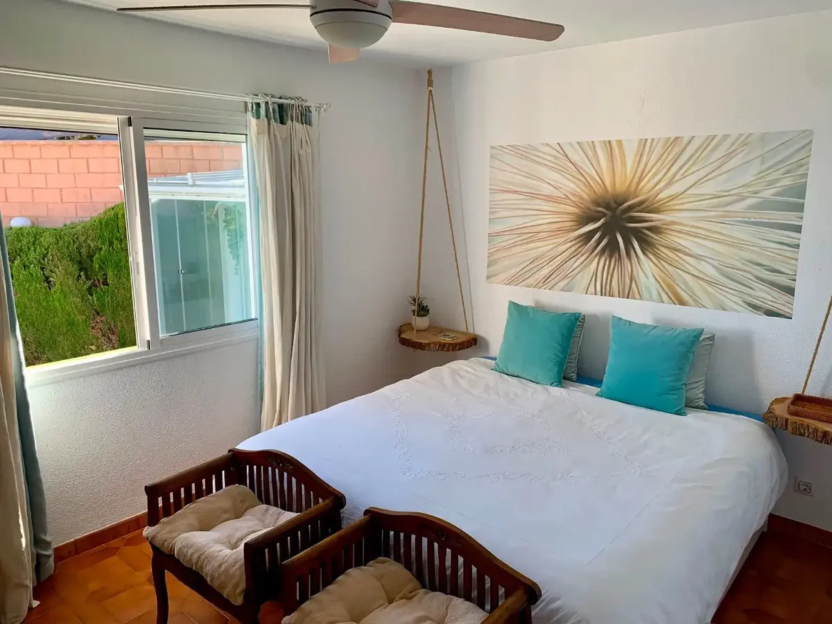 Lyxvilla med havsutsikt och ett sammanlagt boutique-B&B-företag till salu i Benalmadena (Costa del Sol).