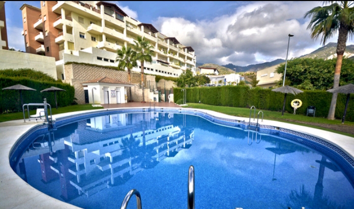 Media Temporada . Se alquila  desde 1.10.26-31.5. 27 bonito apartamento en zona Arenal (Benalmádena )