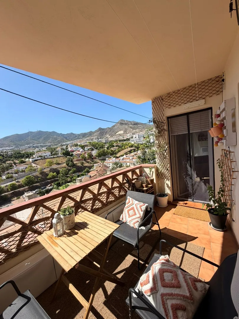 Mukava kalustettu asunto myynnissä Benalmadena Costassa