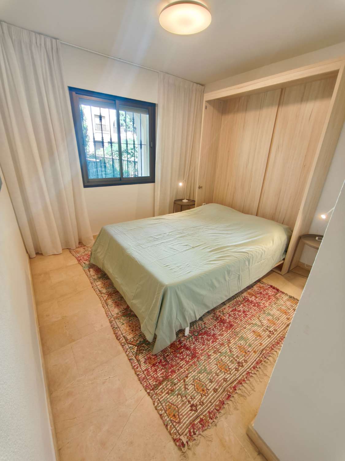 Larga temporada . Se alquila magnifico apartamento con vistas al mar en Riviera del  Sol (Mijas)