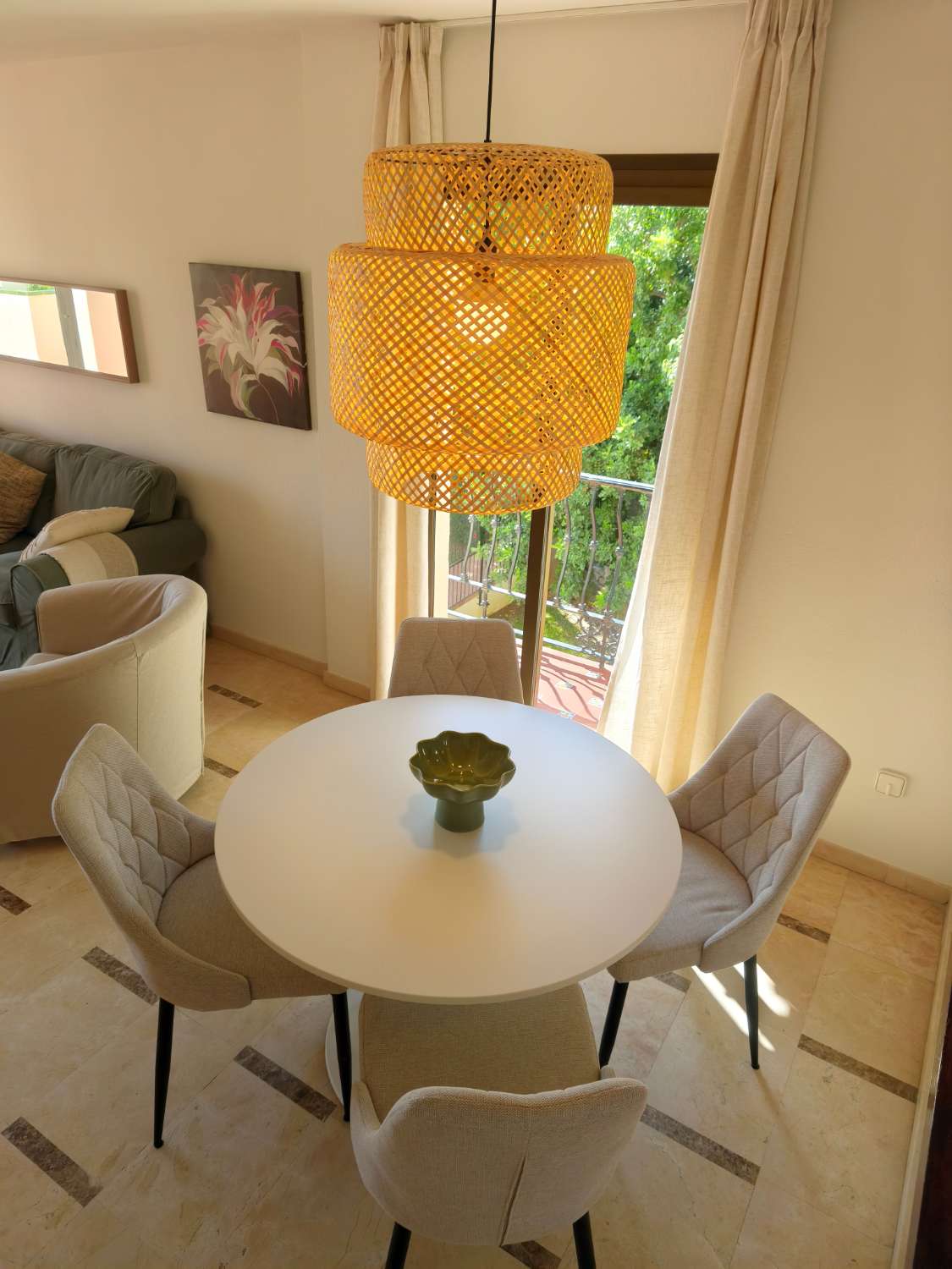 Larga temporada . Se alquila magnifico apartamento con vistas al mar en Riviera del  Sol (Mijas)