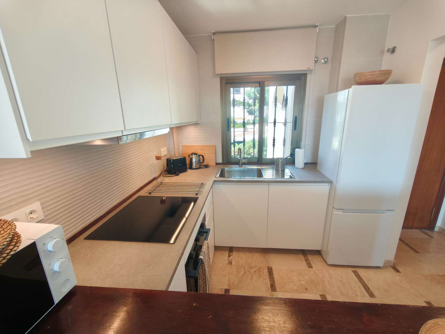 Larga temporada . Se alquila magnifico apartamento con vistas al mar en Riviera del  Sol (Mijas)