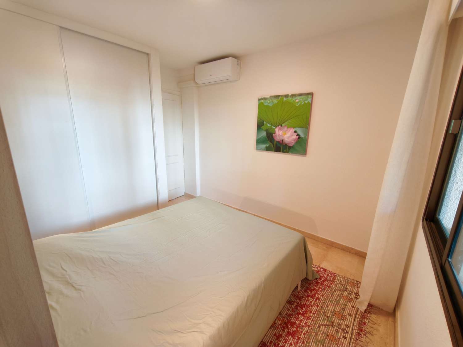 Larga temporada . Se alquila magnifico apartamento con vistas al mar en Riviera del  Sol (Mijas)