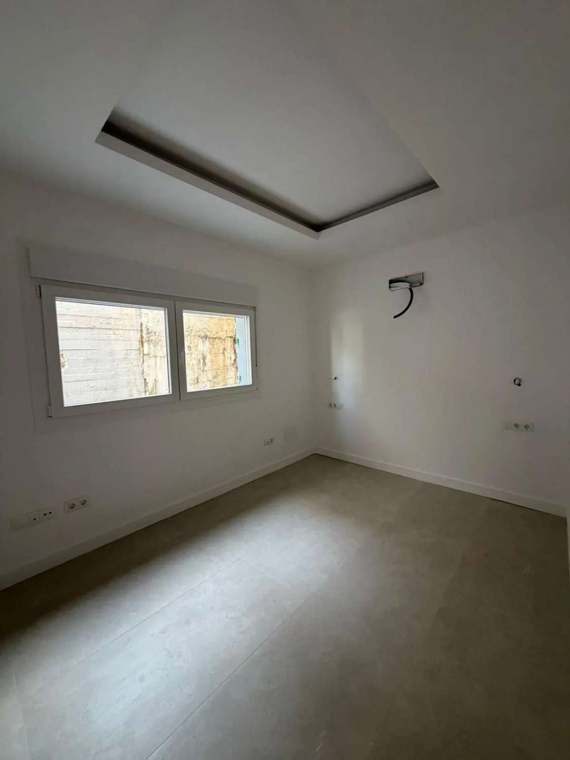 Gloednieuw appartement te koop in de omgeving van Montemar (Torremolinos)