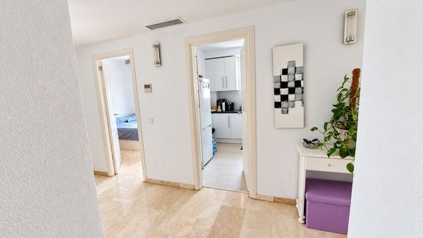 MEDIA  TEMPORADA .SE ALQUILA DESDE 1. 12 .26 -30.6.27  MAGNIFICO APARTAMENTO  EN 1ª LINEA DE PLAYA EN LOS BOLICHES ( FUENGIROLA)